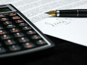 El BEI financiará con 1.200 millones de euros proyectos españoles de investigación, desarrollo e innovación (I+D+i). / jarmoluk (PIXABAY)
